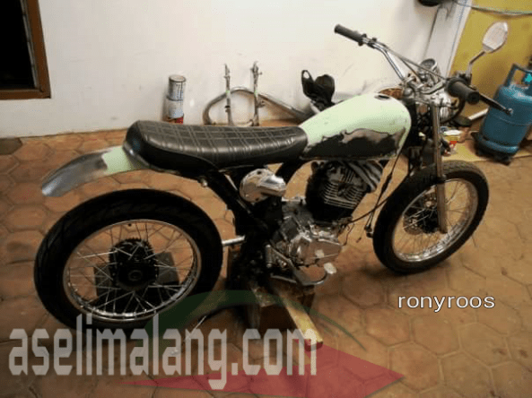 proses modifikasi di garasi, foto : dok pribadi Rony